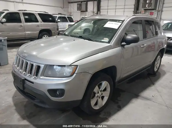 1C4NJCBA0GD612079 2016 JEEP COMPASS - Image 2