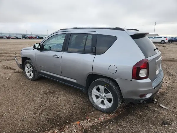 1C4NJCBA0GD620330 2016 JEEP COMPASS - Image 2