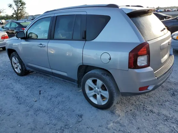 1C4NJCBA0GD665011 2016 JEEP COMPASS - Image 2