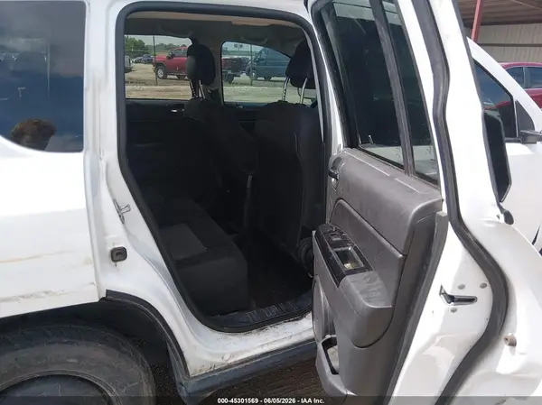1C4NJCBA0GD681435 2016 JEEP COMPASS - Image 8