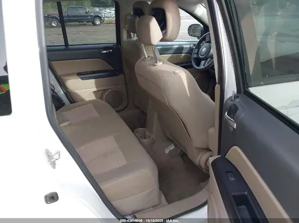 1C4NJCBA0HD123487 2017 JEEP COMPASS - Image 8
