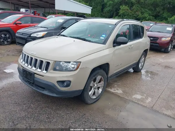 1C4NJCBA0HD123716 2017 JEEP COMPASS - Image 2