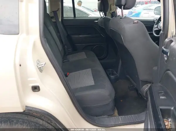 1C4NJCBA0HD123716 2017 JEEP COMPASS - Image 8