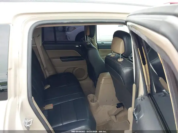 1C4NJCBA0HD131640 2017 JEEP COMPASS - Image 8
