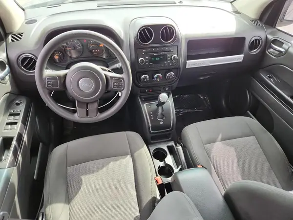 1C4NJCBA0HD147255 2017 JEEP COMPASS - Image 8