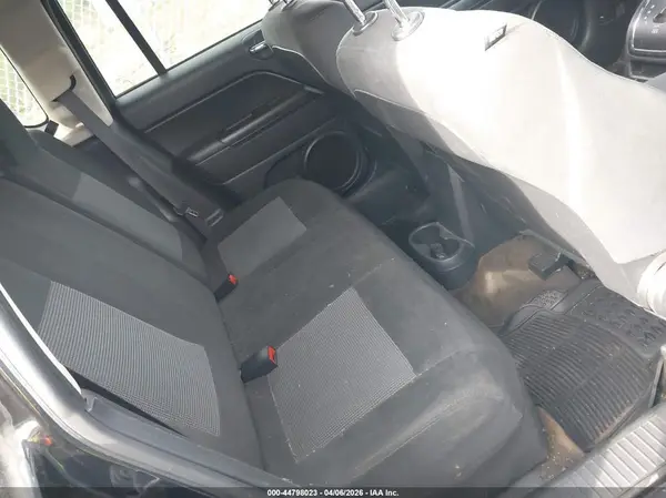 1C4NJCBA0HD147952 2017 JEEP COMPASS - Image 8
