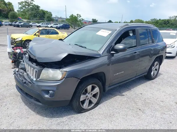 1C4NJCBA1GD553740 2016 JEEP COMPASS - Image 2