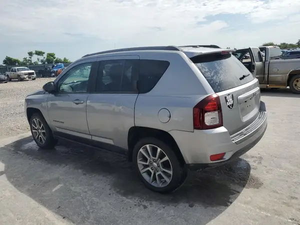 1C4NJCBA1GD590058 2016 JEEP COMPASS - Image 2