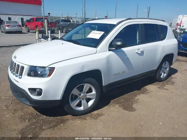 1C4NJCBA1GD743148 2016 JEEP COMPASS - Image 2