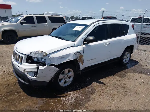 1C4NJCBA1GD794939 2016 JEEP COMPASS - Image 2