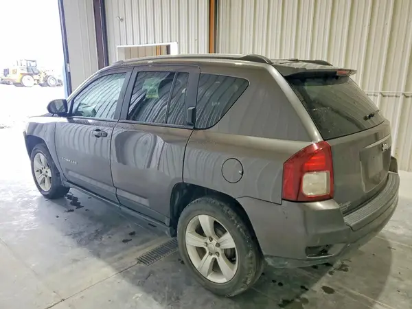 1C4NJCBA1HD146521 2017 JEEP COMPASS - Image 2