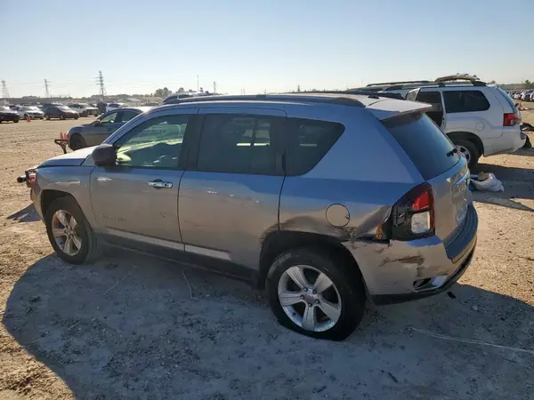 1C4NJCBA2GD561023 2016 JEEP COMPASS - Image 2