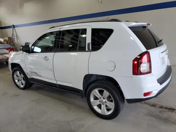 1C4NJCBA2GD611368 2016 JEEP COMPASS - Image 2