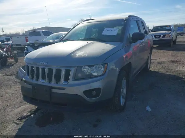1C4NJCBA2GD612262 2016 JEEP COMPASS - Image 2