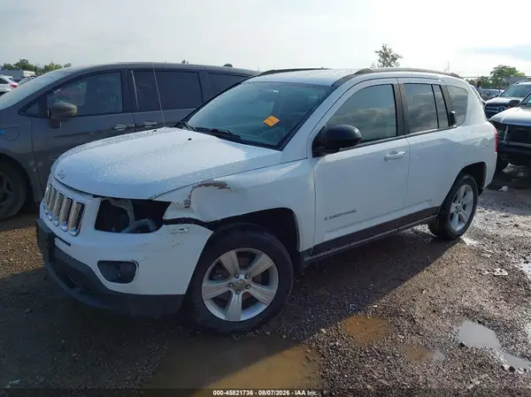 1C4NJCBA2GD615646 2016 JEEP COMPASS - Image 2