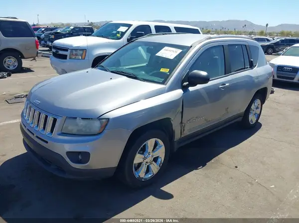 1C4NJCBA2GD634004 2016 JEEP COMPASS - Image 2
