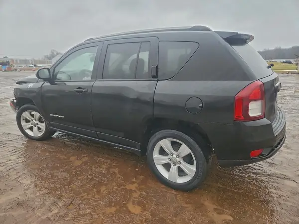 1C4NJCBA2GD648081 2016 JEEP COMPASS - Image 2