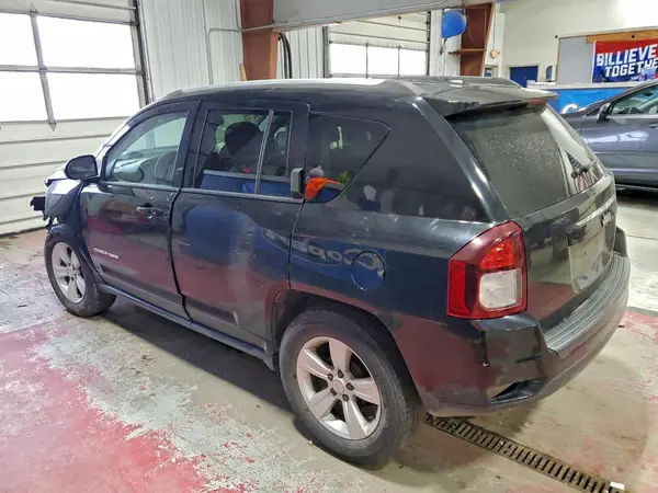 1C4NJCBA2GD675040 2016 JEEP COMPASS - Image 2