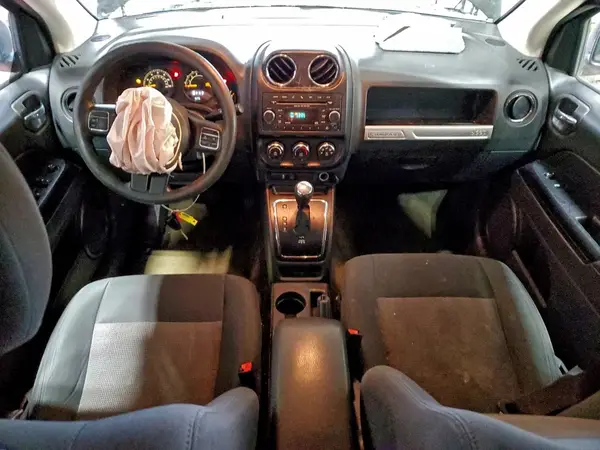 1C4NJCBA2GD675040 2016 JEEP COMPASS - Image 8
