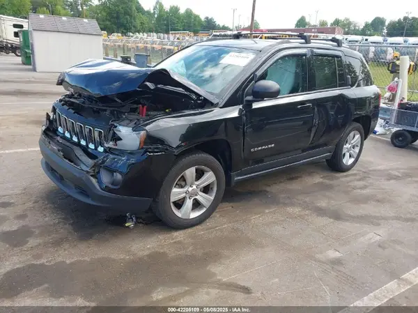 1C4NJCBA2GD715553 2016 JEEP COMPASS - Image 2