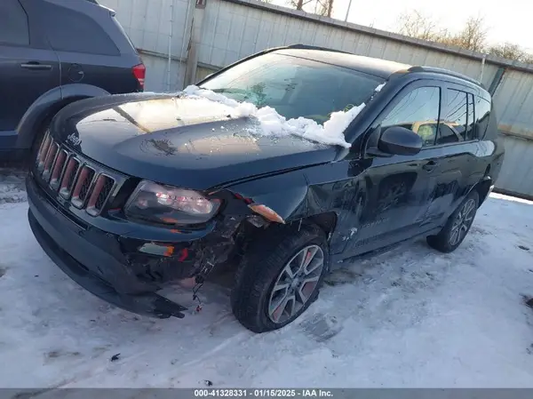 1C4NJCBA2GD738072 2016 JEEP COMPASS - Image 2