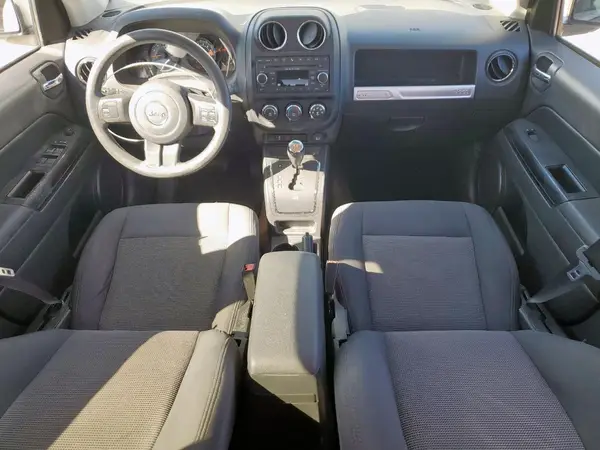1C4NJCBA2GD739240 2016 JEEP COMPASS - Image 8