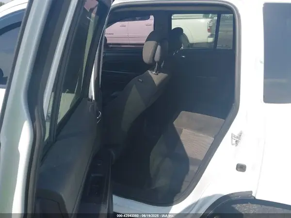 1C4NJCBA2GD743143 2016 JEEP COMPASS - Image 8