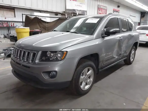 1C4NJCBA2GD763098 2016 JEEP COMPASS - Image 2