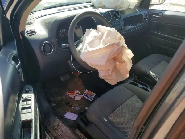 1C4NJCBA2GD773498 2016 JEEP COMPASS - Image 8
