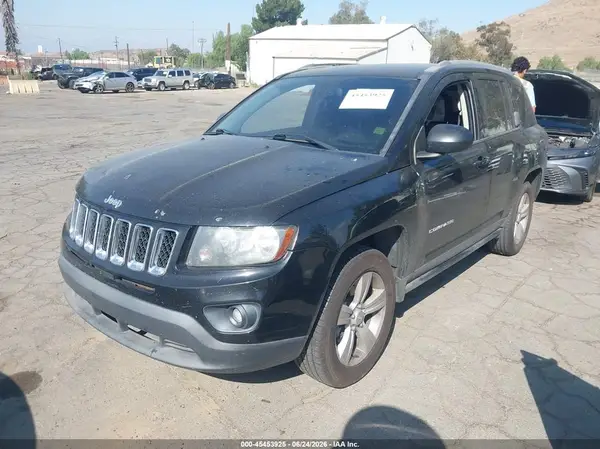 1C4NJCBA2HD148021 2017 JEEP COMPASS - Image 2