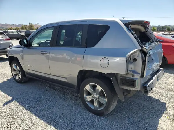 1C4NJCBA3GD525034 2016 JEEP COMPASS - Image 2