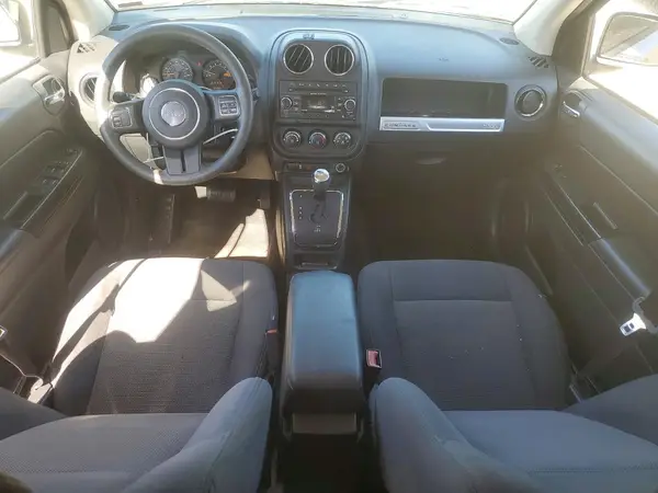 1C4NJCBA3GD560611 2016 JEEP COMPASS - Image 8