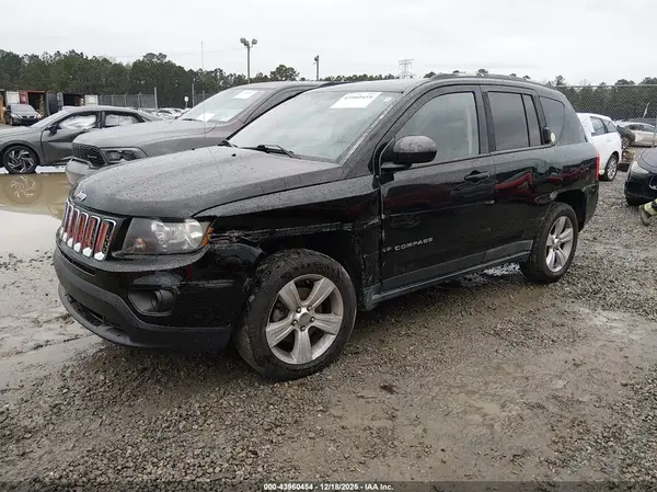1C4NJCBA3GD567865 2016 JEEP COMPASS - Image 2
