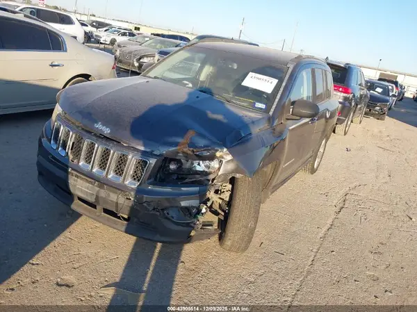 1C4NJCBA3GD568496 2016 JEEP COMPASS - Image 2