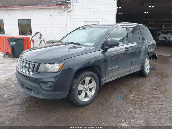 1C4NJCBA3GD574248 2016 JEEP COMPASS - Image 2