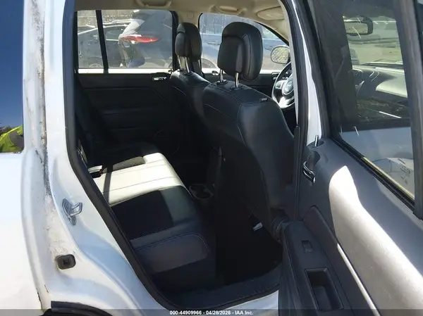 1C4NJCBA3GD591132 2016 JEEP COMPASS - Image 8