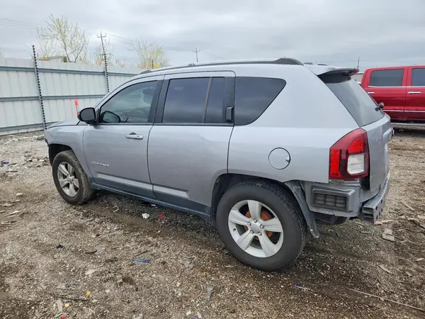 1C4NJCBA3GD615607 2016 JEEP COMPASS - Image 2