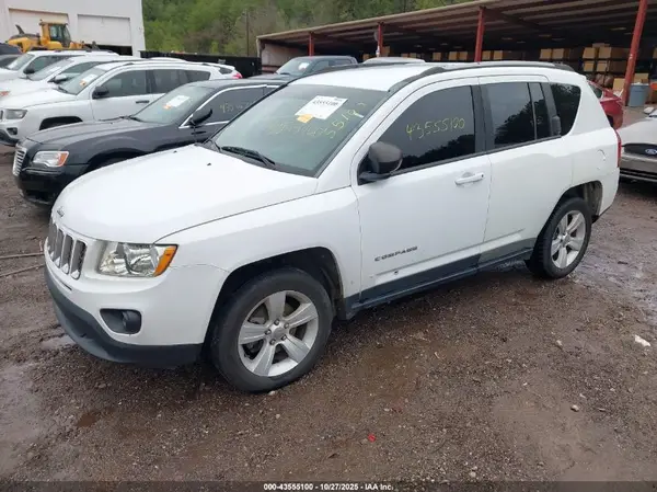 1C4NJCBA3GD636716 2016 JEEP COMPASS - Image 2