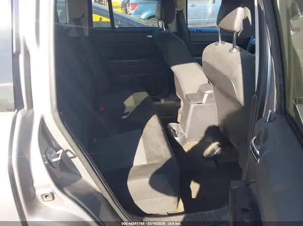 1C4NJCBA3GD675502 2016 JEEP COMPASS - Image 8