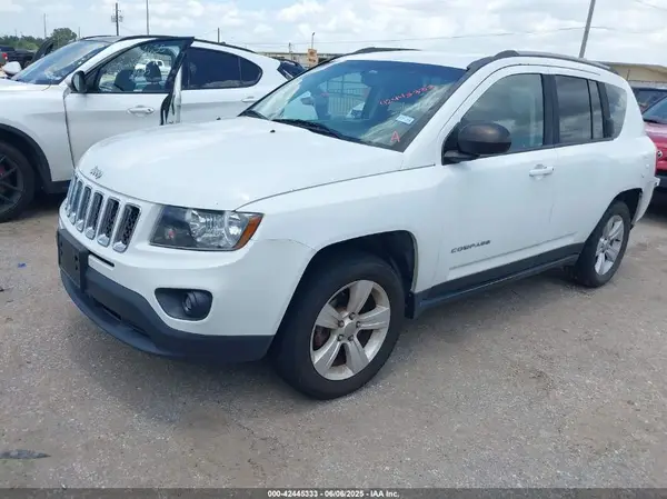 1C4NJCBA3GD688167 2016 JEEP COMPASS - Image 2