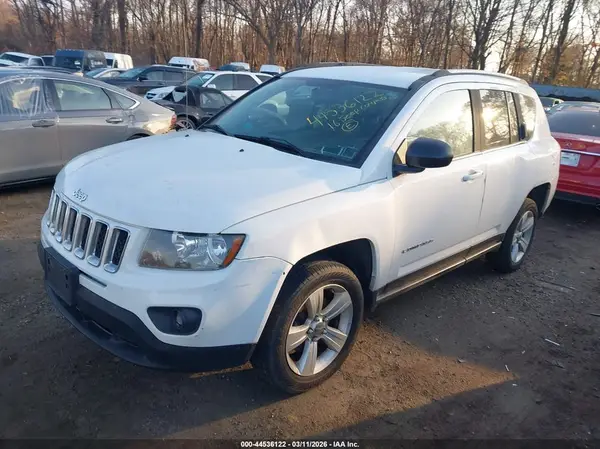 1C4NJCBA3GD742924 2016 JEEP COMPASS - Image 2