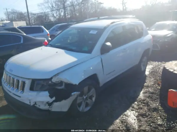 1C4NJCBA4GD552971 2016 JEEP COMPASS - Image 2