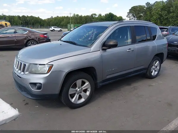 1C4NJCBA4GD553764 2016 JEEP COMPASS - Image 2