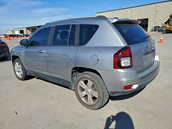 1C4NJCBA4GD554042 2016 JEEP COMPASS - Image 2