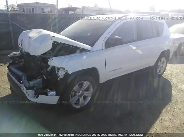 1C4NJCBA4GD568751 2016 JEEP COMPASS - Image 2
