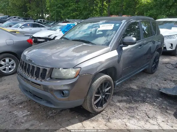 1C4NJCBA4GD611100 2016 JEEP COMPASS - Image 2