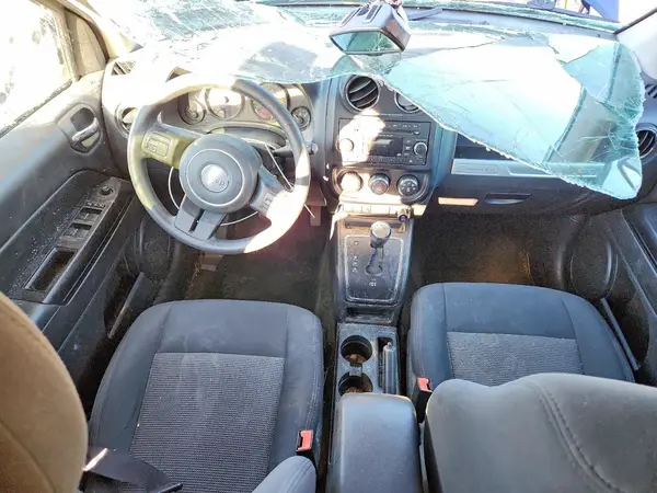1C4NJCBA4GD611386 2016 JEEP COMPASS - Image 8