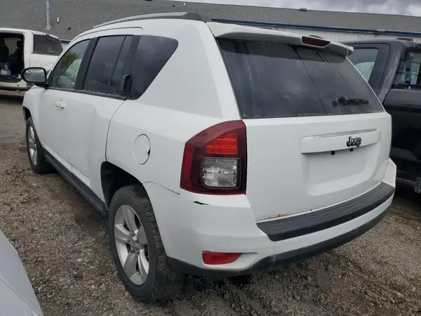 1C4NJCBA4GD641410 2016 JEEP COMPASS - Image 2