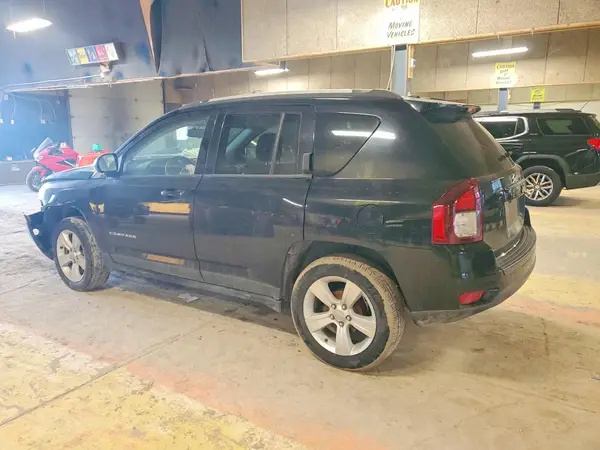 1C4NJCBA4GD681549 2016 JEEP COMPASS - Image 2