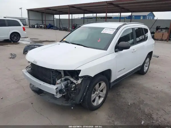 1C4NJCBA4GD681664 2016 JEEP COMPASS - Image 2